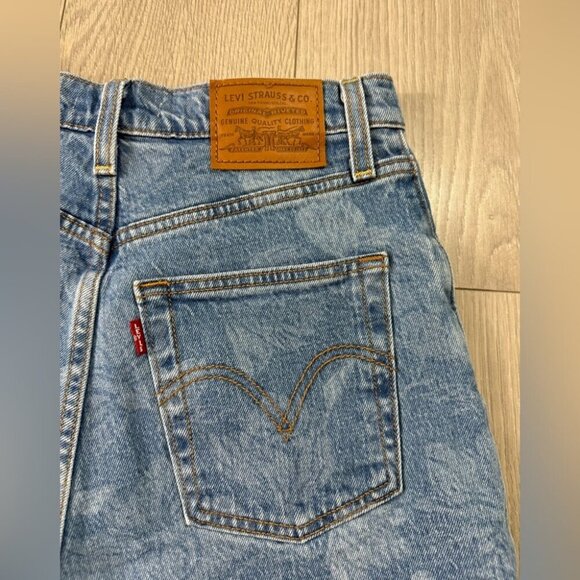 Levi's Ribcage Floral Print Jean Denim Shorts - Picture 10 of 14